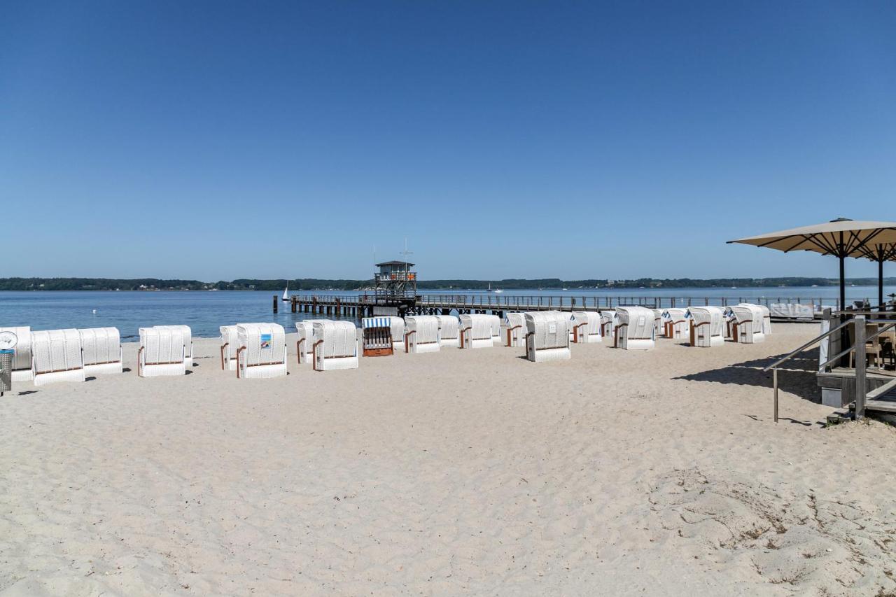 Mit Badestrand *